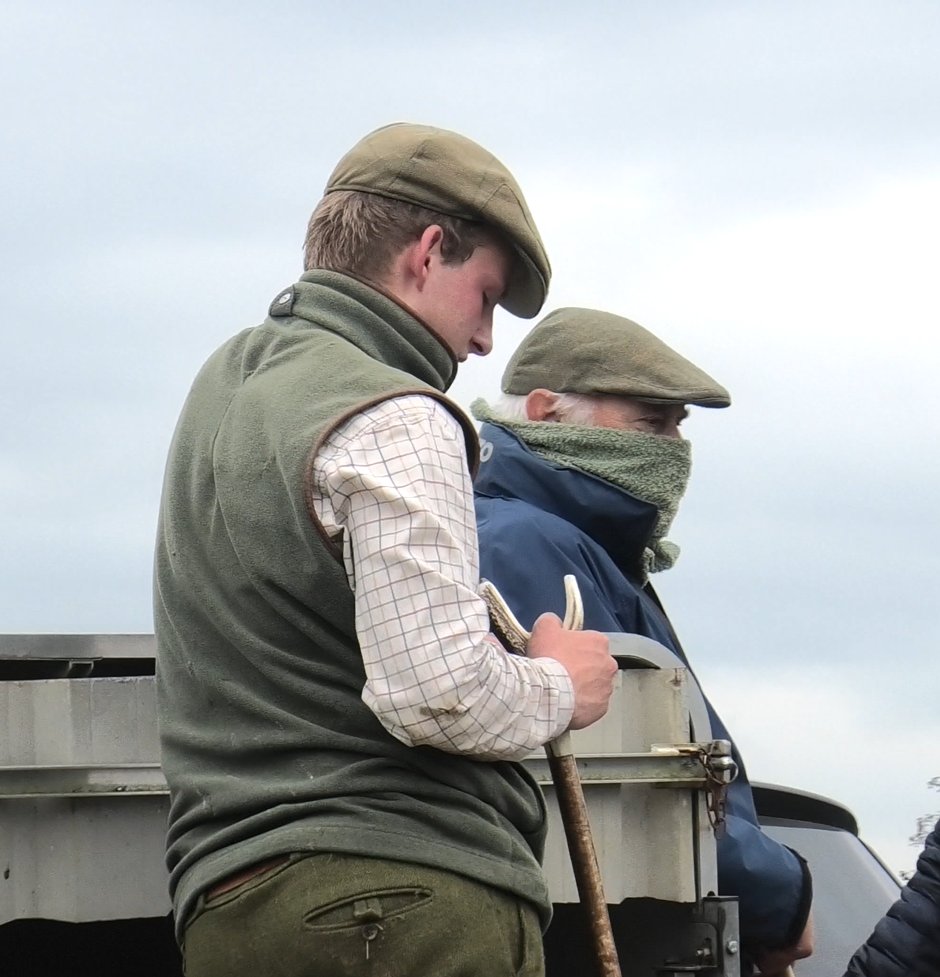 North Dorset Hunt Saboteurs (@ndhuntsabs) on Twitter photo Happy faces at Colin Tizzard's hare hunt today after sabs packed them up! with <a href="/DorsetMonitor/">Dorset Hunt Monitor</a> Happy faces at Colin Tizzard's hare hunt today after sabs packed them up! with <a href="/DorsetMonitor/">Dorset Hunt Monitor</a>