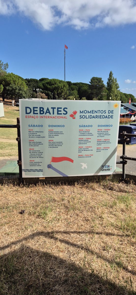 embcubaportugal's tweet photo. Impresionante la "Fiesta Avante" del Partido Comunista Portugués. Gran participación internacional. Fiesta de Solidaridad y Paz. Cuba con una Delegación y un stand muy activo. #embacuba. https://t.co/fWqOZGPlDW