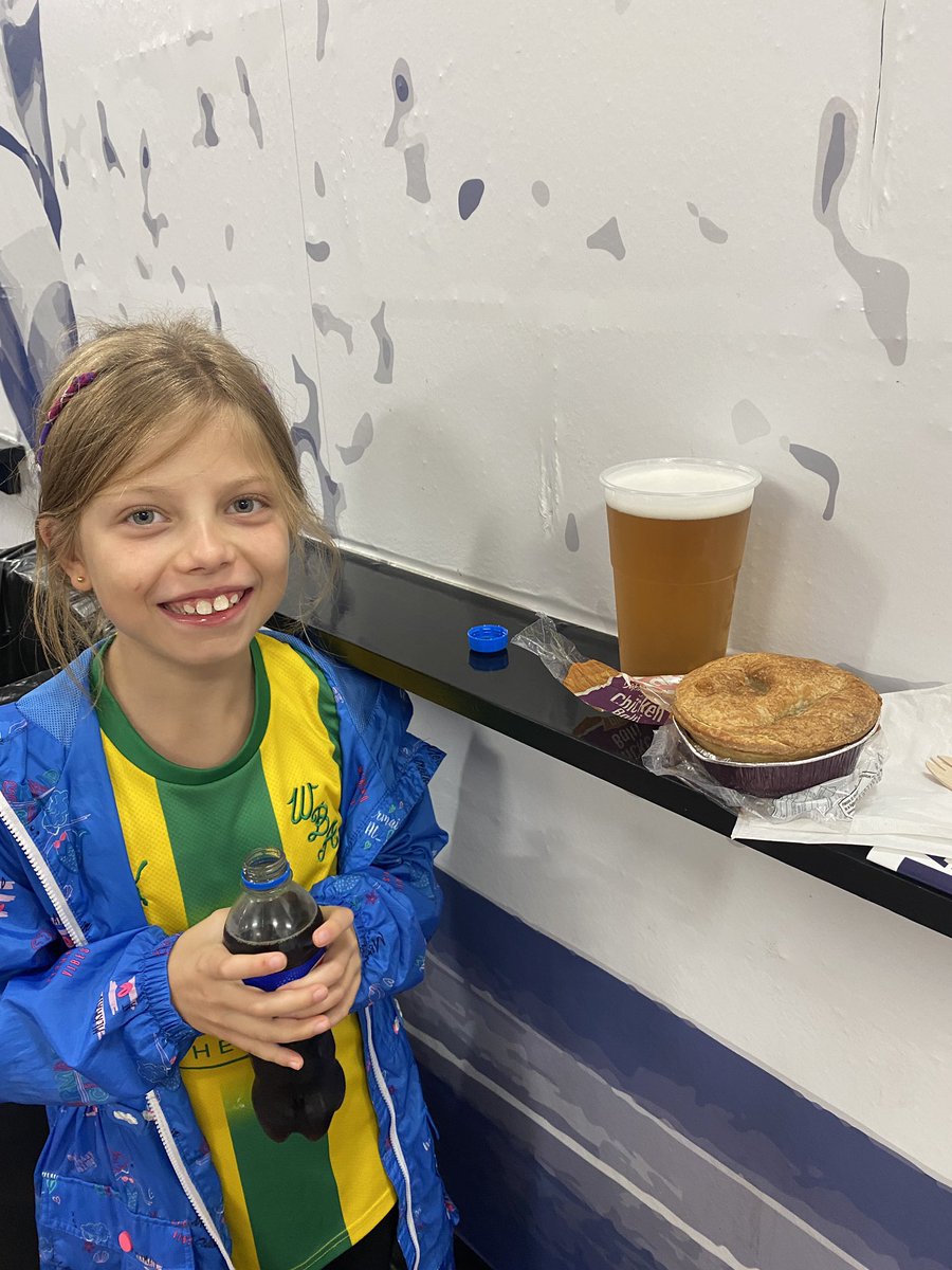 Now this is a Sunday!! The Albion, Balti pie, ale, my daughter! Come on ladies!! <a href="/WBAWomen/">West Bromwich Albion Women</a>