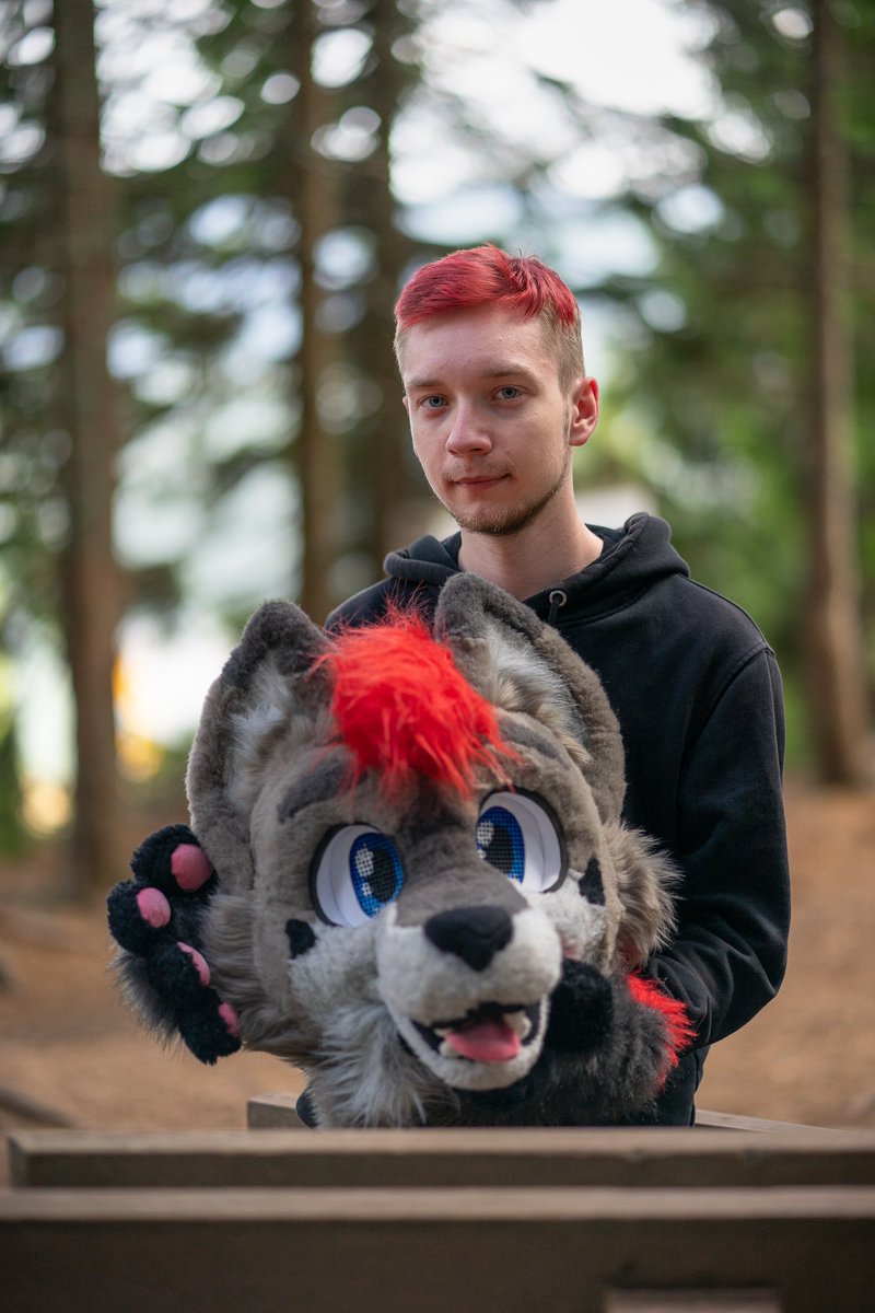 too late for this trend? nah.
Suit vs Suiter :3

📸 <a href="/AtroxTheFox/">AtroxTheFox</a>