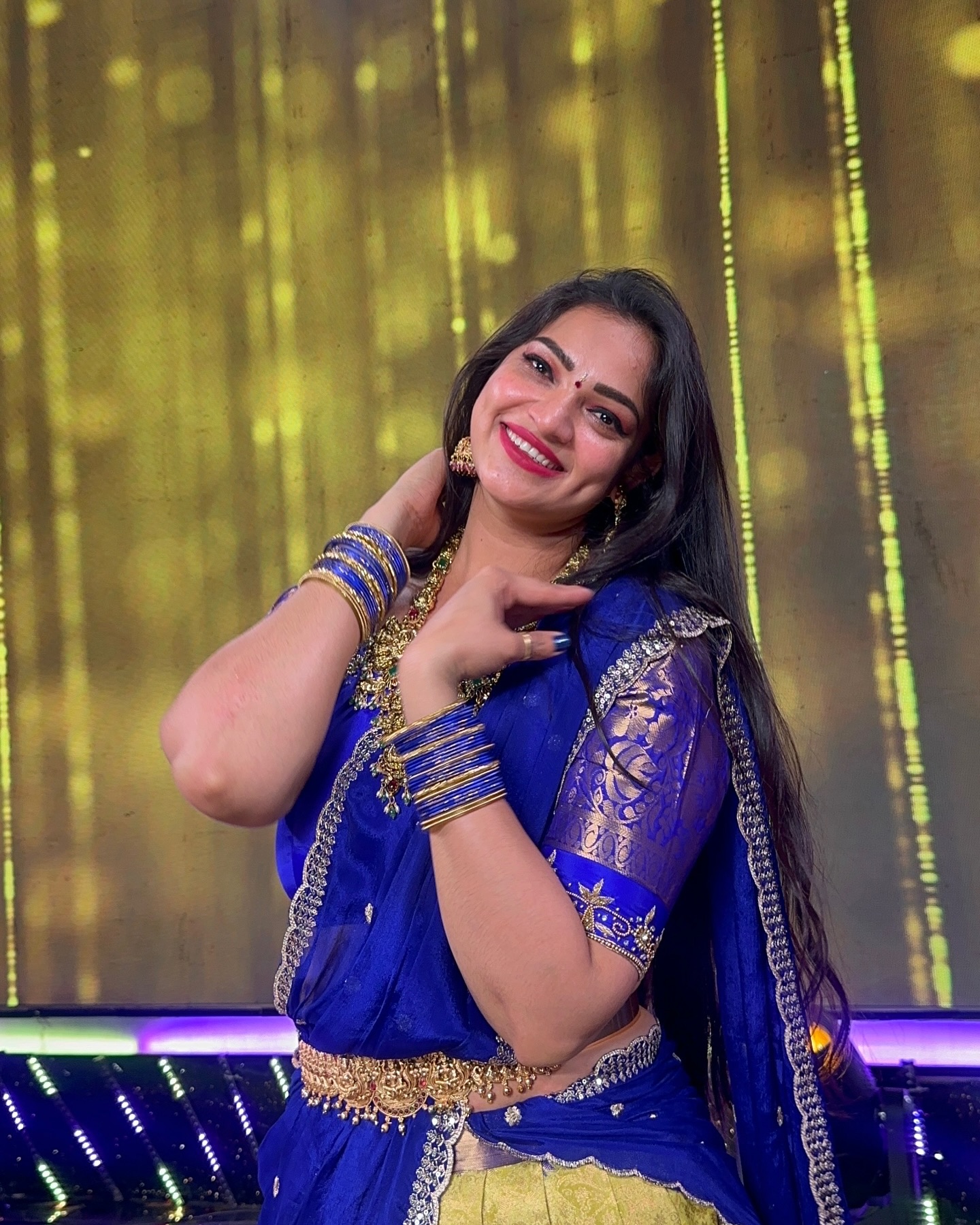 GW8DEZ4a8AM-3X9?format=jpg&name=large