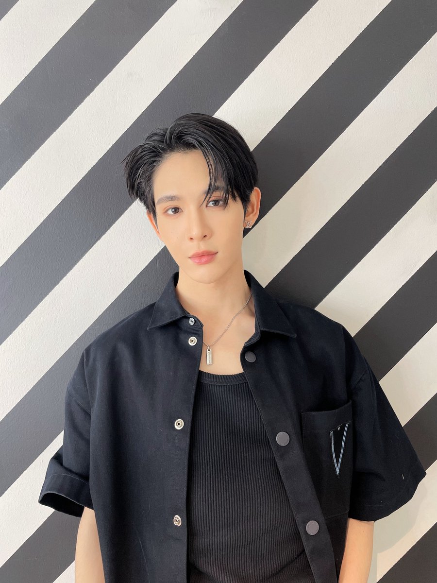 พบกับ “เจมส์” <a href="/Jamessu_w/">JS</a> ได้ในงาน Heavy "Live to Life ลดทะลุพิกัด" ✨️

ฝากทุกคนส่งกำลังใจให้เจมส์ด้วยนะคะ 🫶🥰

#HeavyXJamesSu