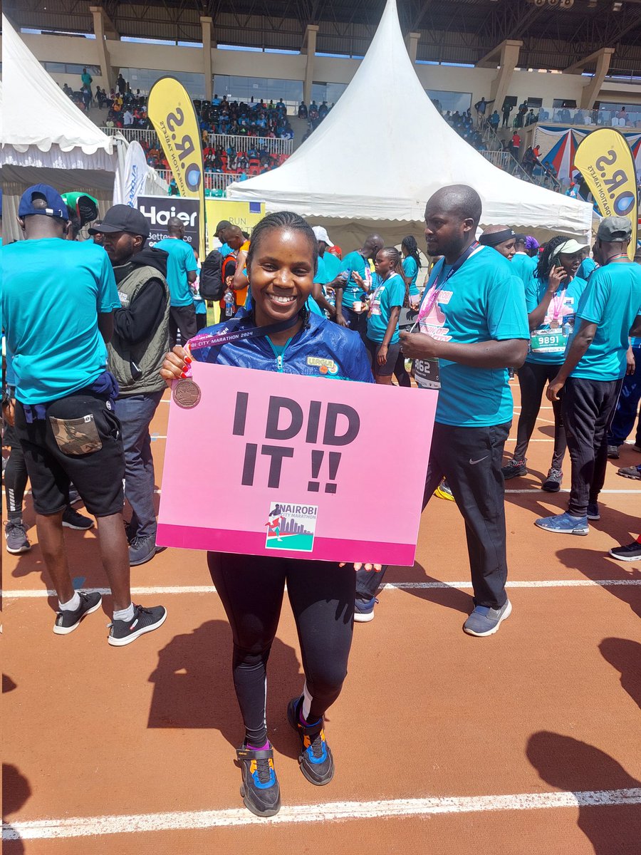 1hr 11 min 💪
#Nairobicitymarathon