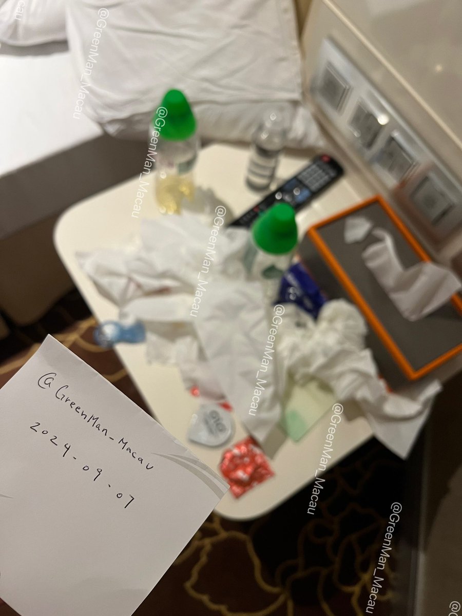 又是盡興的一個晚上，又交到了新朋友。

清新小情侶 <a href="/DehtzbhDTe9Hj3G/">Dejavu</a>
反差萌夫妻 <a href="/huahua_is_cat/">0756 珠海夫妻</a> 

#澳門 #國王遊戲 #多人活動 #同床不換 #同床交換 #情侶 #夫妻 #多P #6P #MMMFFF