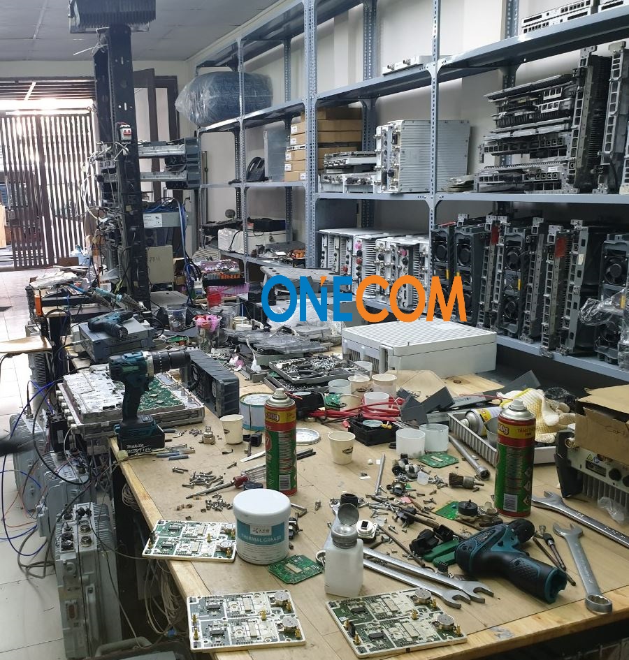 OnecomT tweet picture