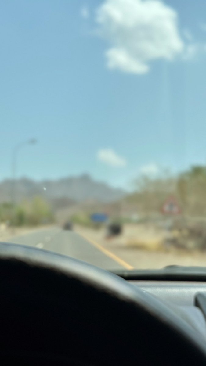 إنْ قِيل صِف سَعْد الحياةِ ولَخِّصِ؛ قُلت السعادة في الصديقِ المُخْلصِ💗✨.