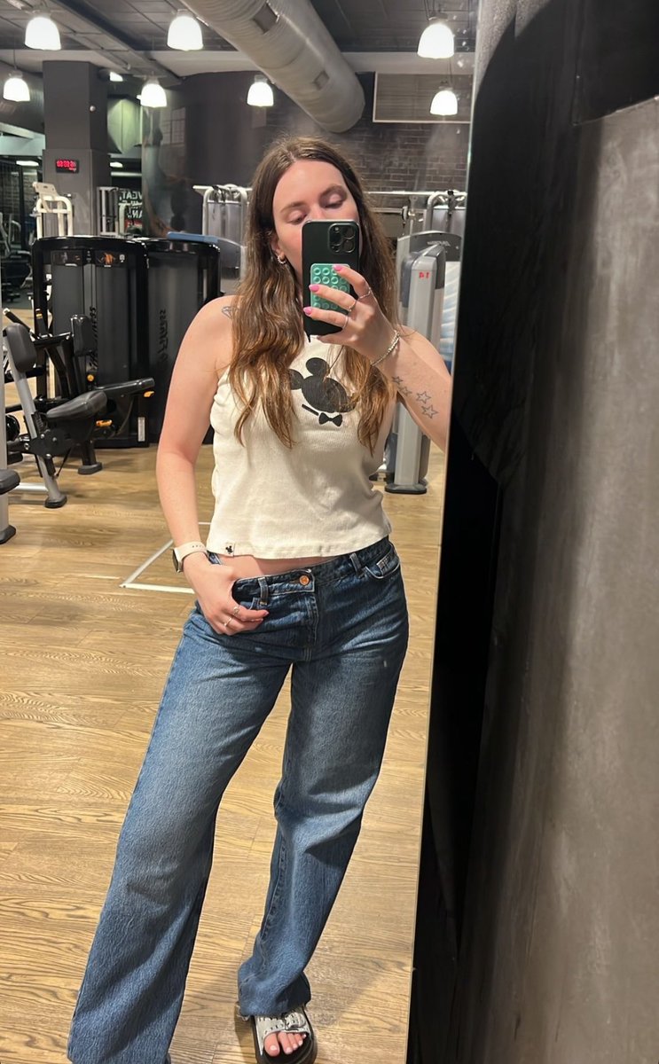 Sarah west (@linda6664339) on Twitter photo 