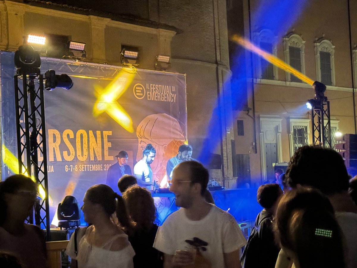 EmergencyBO's tweet image. #EMERGENCYfestival alcuni momenti a Reggio Emilia #lepersone