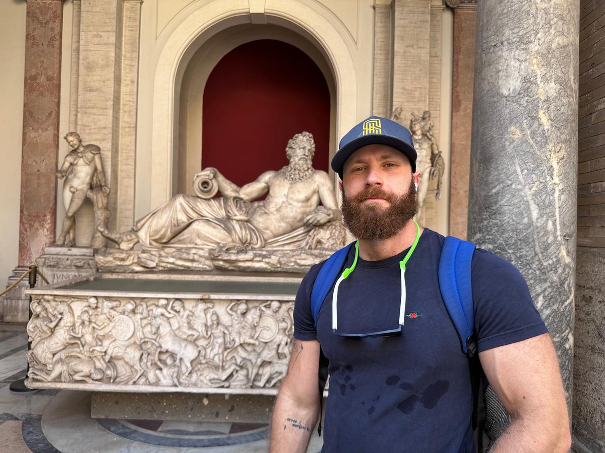 :(){ :|:& };: 🏳️🌈 tweet media