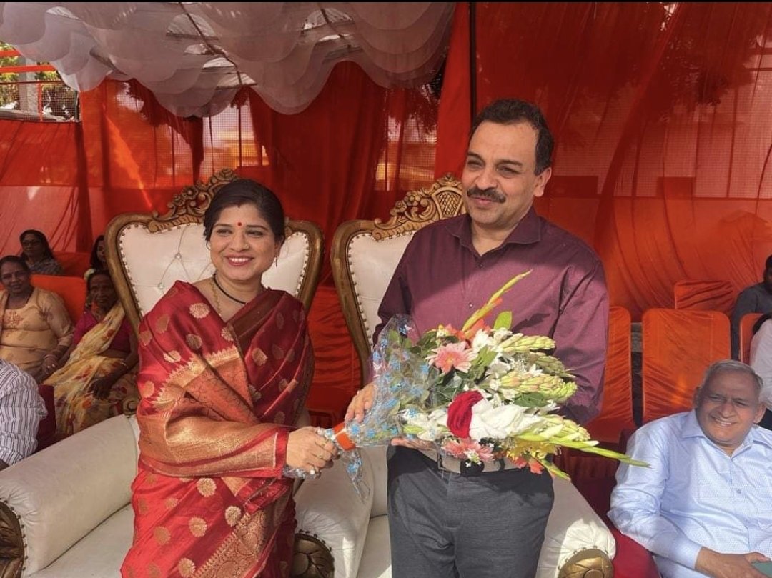 <a href="/upadhyayabhii/">abhishek upadhyay</a> कही भाजपा को खुश करने के लिए तो एनकाउंटर नही हुआ है कि यादव है मार दो? 

#जातिगत_अन्याय_नहीं_चलेगा
