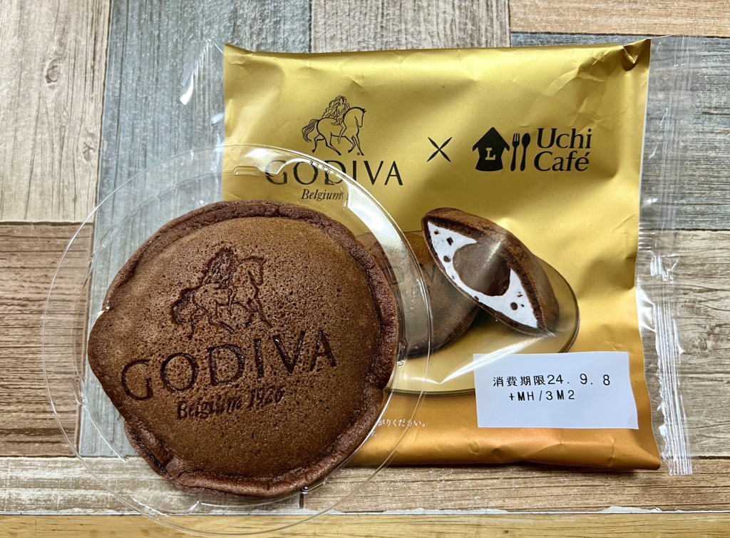 jm_sy1013's tweet photo. 会社で差し入れいただきました😊
美味しかった☺️
ご馳走様でした🙏🏻
#GODIVE
#ローソン https://t.co/qIc86KP5IC