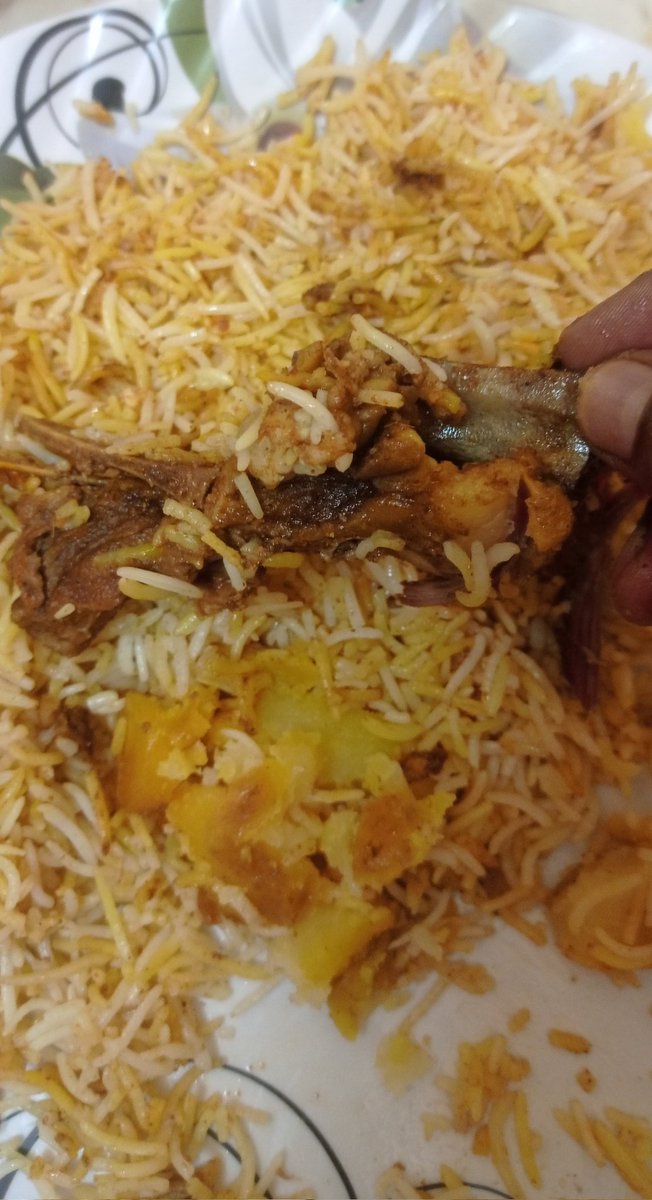 Reeshav0's tweet photo. I have ordered chicken biryani from Swiggy but they delivered wrong item ( Mutton Biryani ). This is disgusting and this not what customer expect from you and your listed restaurant. Take any action or make me refund. @Swiggy @SwiggyCares #swiggy https://t.co/8naihvJVGv
