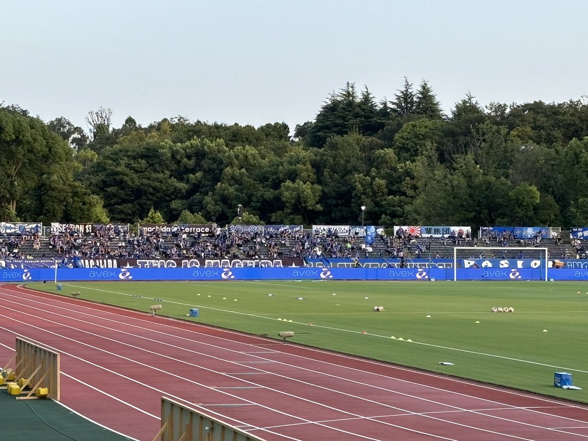 ody_8008's tweet photo. どっちがホームか分からん

#アルビレックス新潟
#albirex 
#ルヴァンカップ https://t.co/DCWjleTn8n
