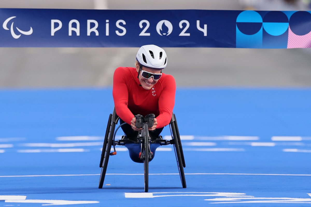 "I feel more exhausted than ever in my life. This marathon is really at the edge for us wheelchair racers, especially the 5km cobblestone section up the hill to the Champs-Elysees. I have never ever had that experience. I really thought I was going to die."

Catherine Debrunner🇨🇭