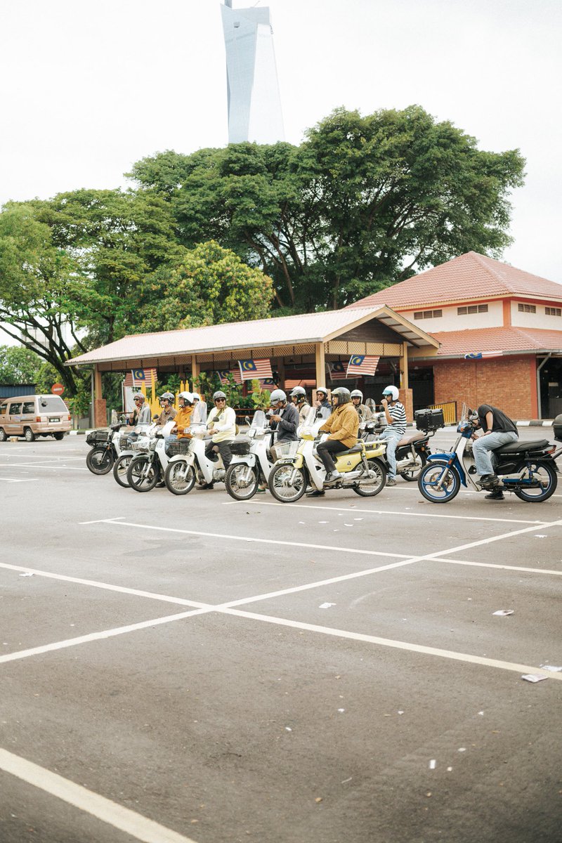 KuntoAjiW's tweet image. Pusing-pusing di Kuala lumpur bersama Slowcub. 🇲🇾