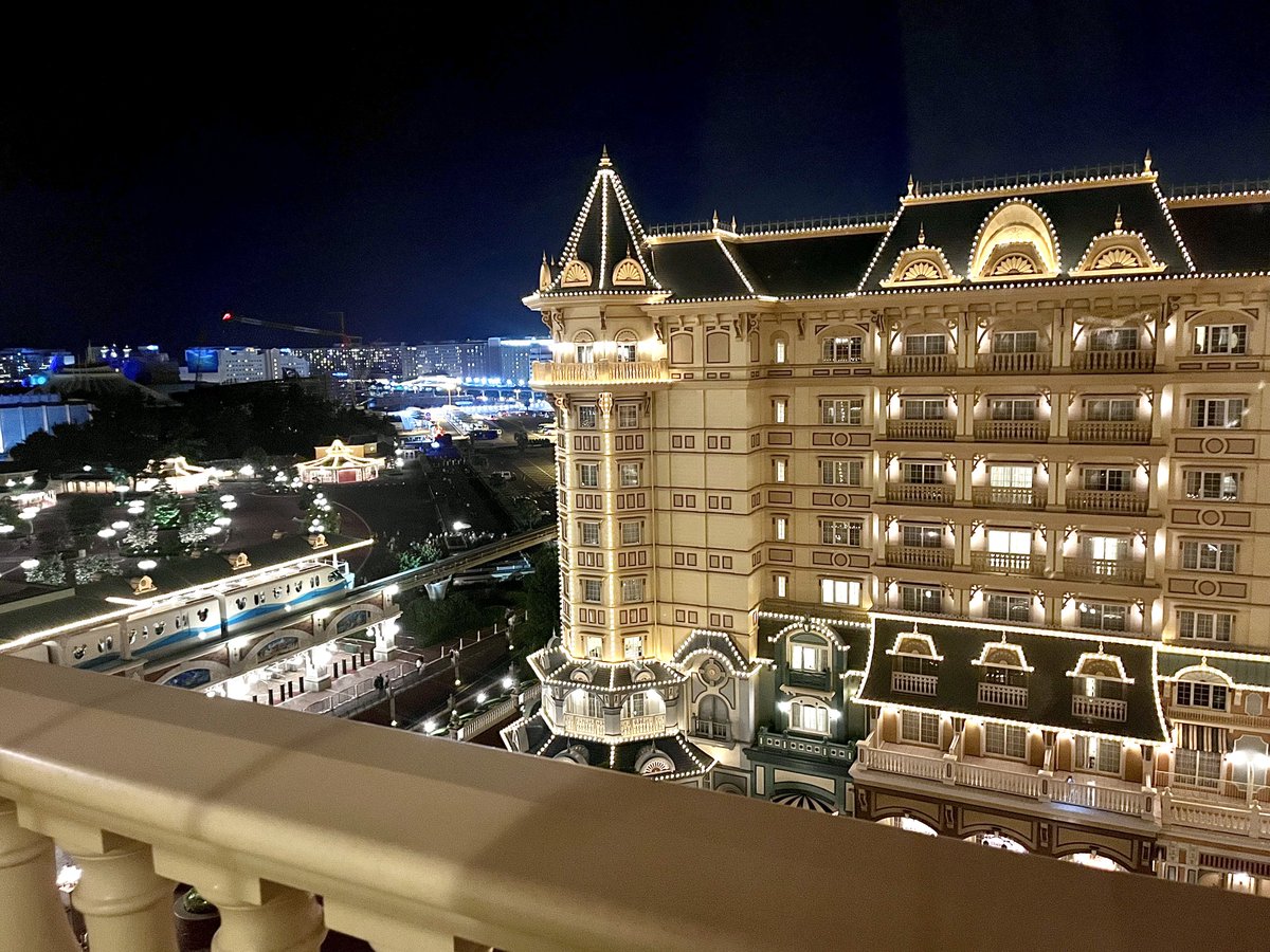 chin_olc's tweet photo. 陸→ランホ→アラジンだったけど、最上階は初めてだったのと四季も久々で楽しかったし、とても充実した休日だった⸜(*˙꒳˙*)⸝❣️ https://t.co/vo1GBG2jCS