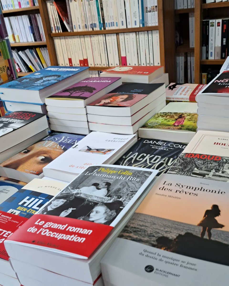 Merci d'être venus nombreux hier pour la séance de dédicaces à la Librairie du Marché de <a href="/DeauvilleFr/">Deauville</a>. Merci au libraire David Ezvan pour son chaleureux accueil. Mon roman y est toujours disponible. Je le suis également pour toute dédicace jusqu'à la fin du festival <a href="/DeauvilleUS/">Festival de Deauville</a>.