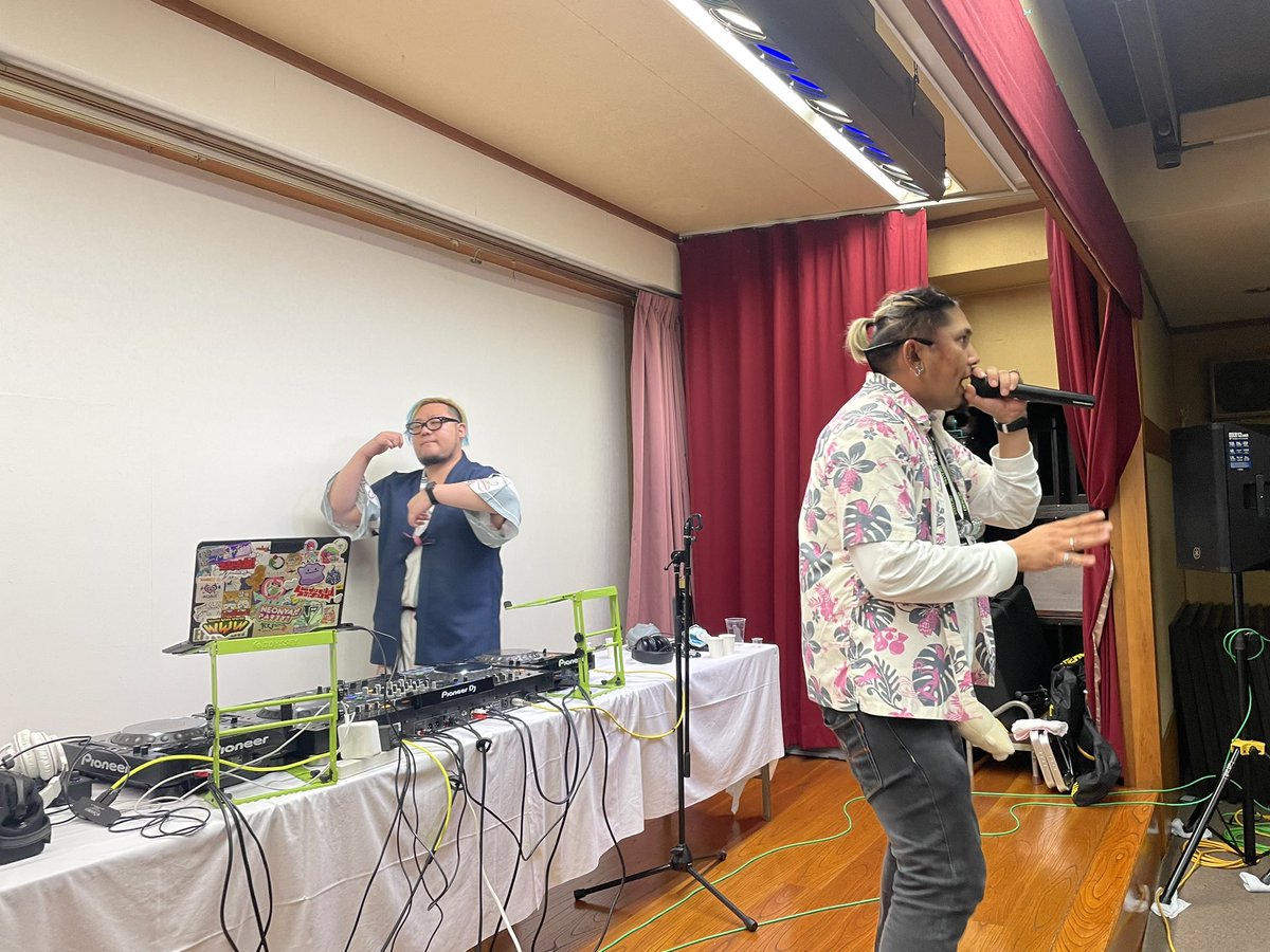 1130yubara's tweet photo. らっぷびとさんの後輩の地元の方も

参戦。

なんかいいすよねこういうの。 https://t.co/InzZkd47Yt