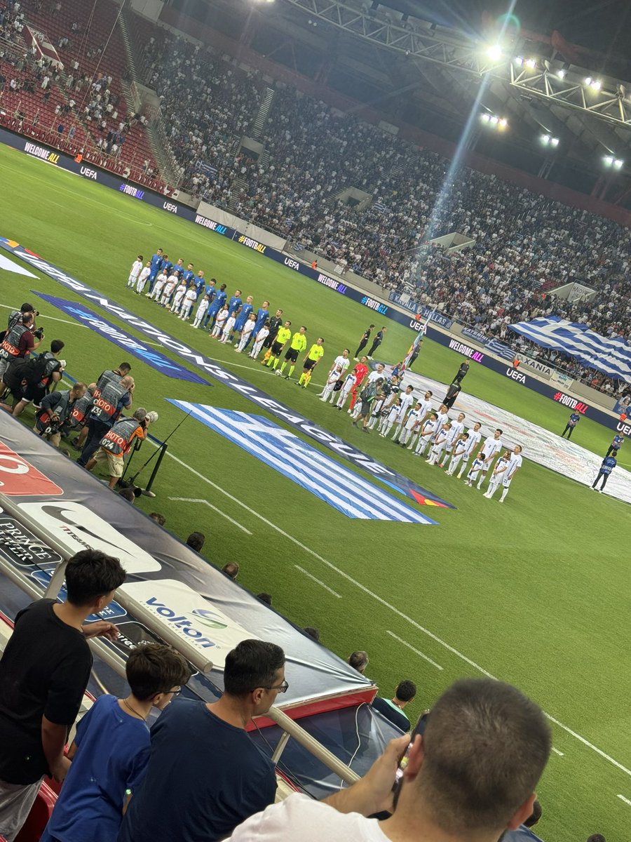 Glenn Whelan tweet media