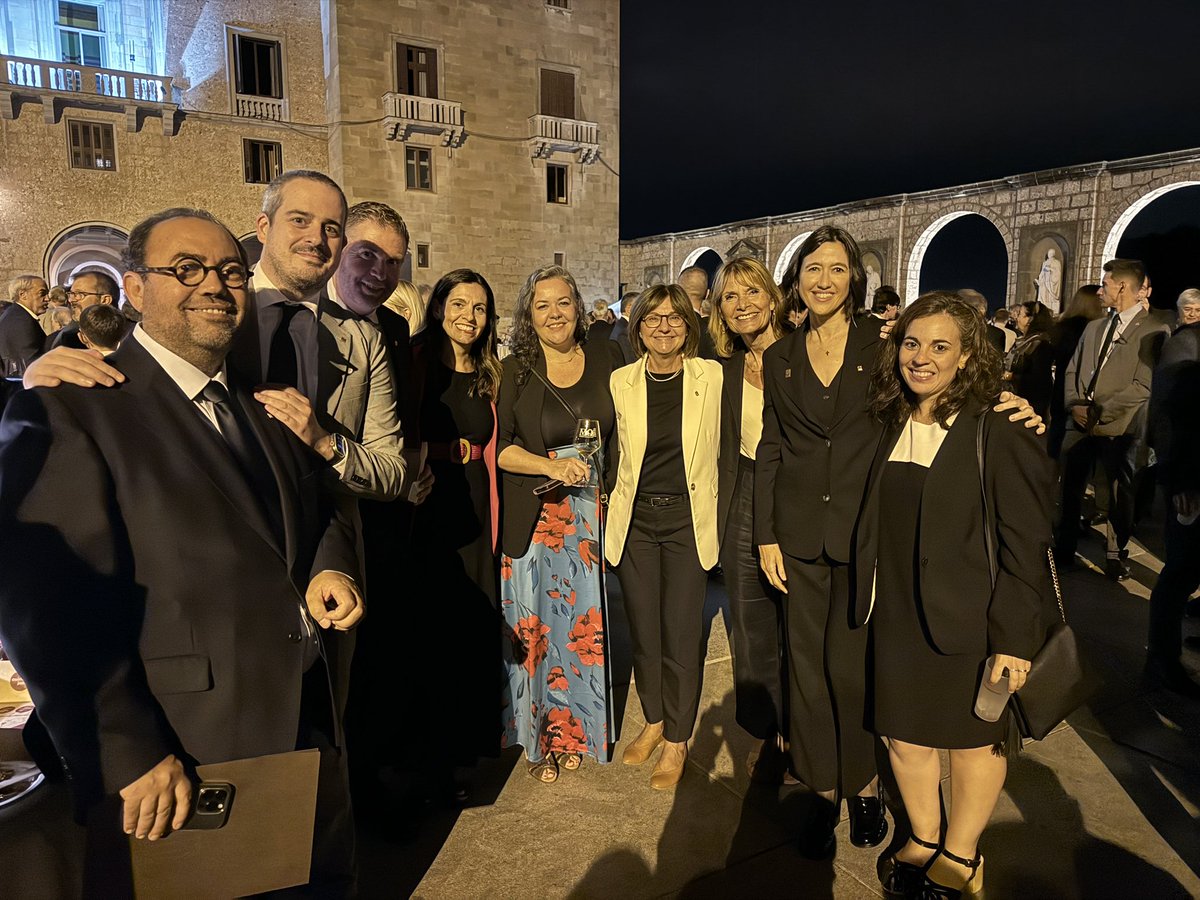 Acte inaugural del Milenari de #Montserrat. Nit màgica i emotiva a la nostra estimada muntanya ⛰️