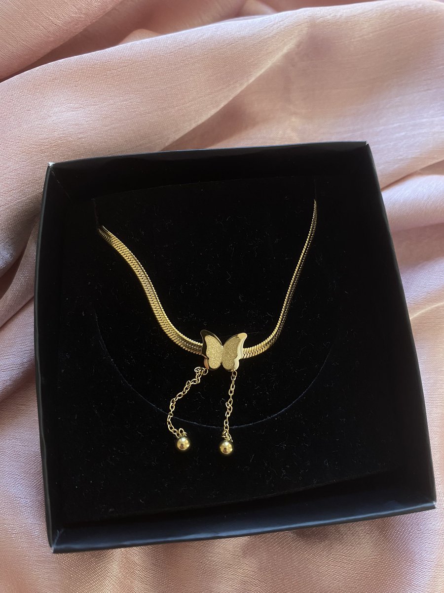 kelebek gold rengi çelik kolyemiz ✨