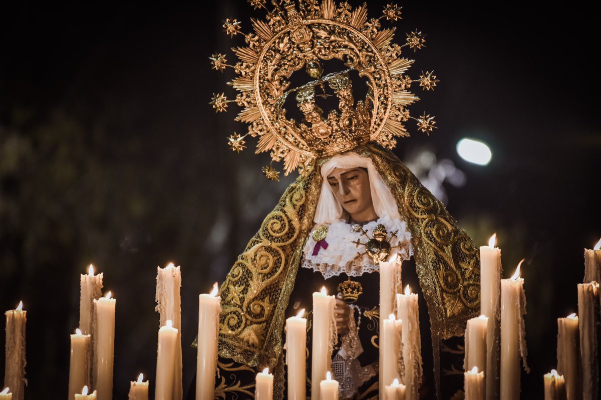 Festividad de la Natividad de la Virgen María. 

Mc 7, 31 -37
«Todo lo ha hecho bien: hace oír a los sordos y hablar a los mudos».

Foto: Elena Salas. 

#angustiasysoledad1578 #semanasantaleon #leonesp