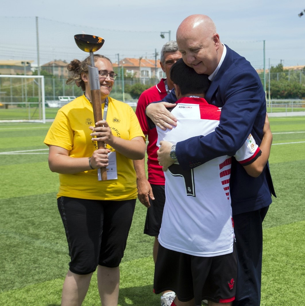 Special Olympics España está de luto. 

Enric Blesa, director general de Special Olympics España, nos dejó ayer tras una larga lucha contra el cáncer.

Mandamos todo nuestro afecto a su familia y a sus allegados. DEP