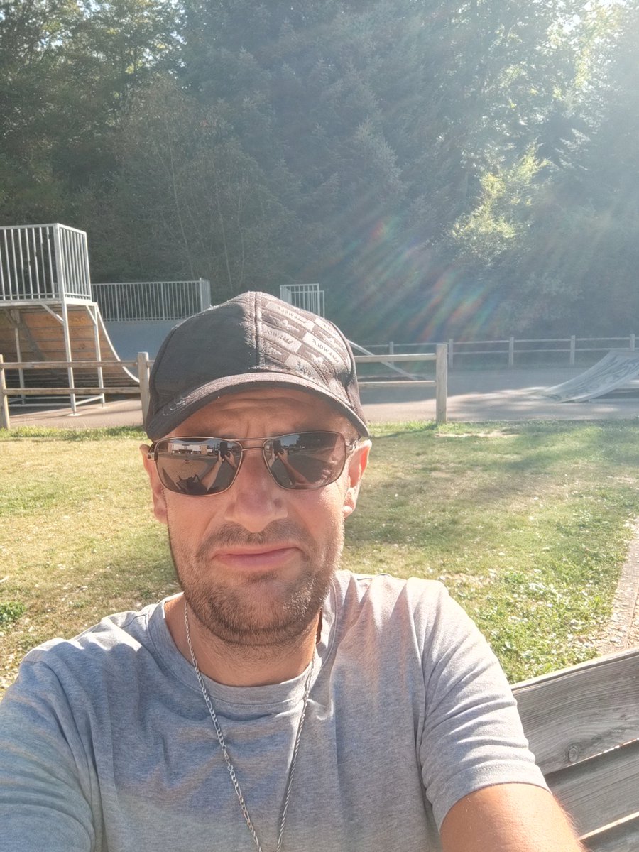 Tout ce qu'ils veulent me rejoindre sur mon compte principal peuvent le faire dès maintenant sur <a href="/Gdams70/">GDams</a>