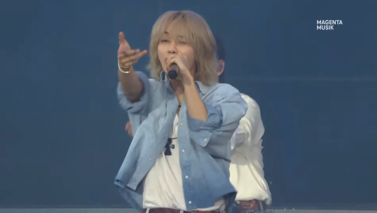 flamehanie's tweet image. OH MY GOD JEONGHAN TODAY😭😭😭 SAY SAY SAY!!!!!! 

SEVENTEEN AT LOLLAPALOOZA #세븐틴_투더월드_롤라팔루자  #CLAP_for_SVTpalooza #SVTpalooza @pledis_17 @LollapaloozaDe