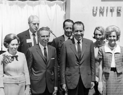 #UnDiaComoHoy de 1969 en los límites de Ciudad #Acuña, #Coahuila, con un abrazo en el sitio de la línea divisoria internacional, se inaugura la “Presa de la Amistad” por los Presidentes de México, Gustavo Díaz Ordaz y Richard M. Nixon, de los Estados Unidos, simbolizando un