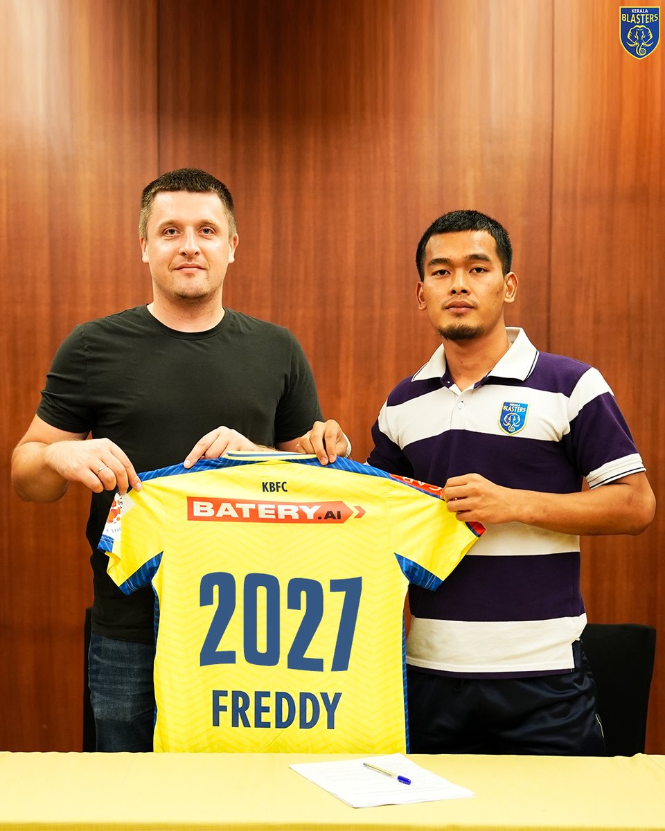KeralaBlasters's tweet photo. Here to define strength in yellow and blue through to 2027! 💛💙

#Freddy2027 #KBFC #KeralaBlasters https://t.co/q0HYts8k4L
