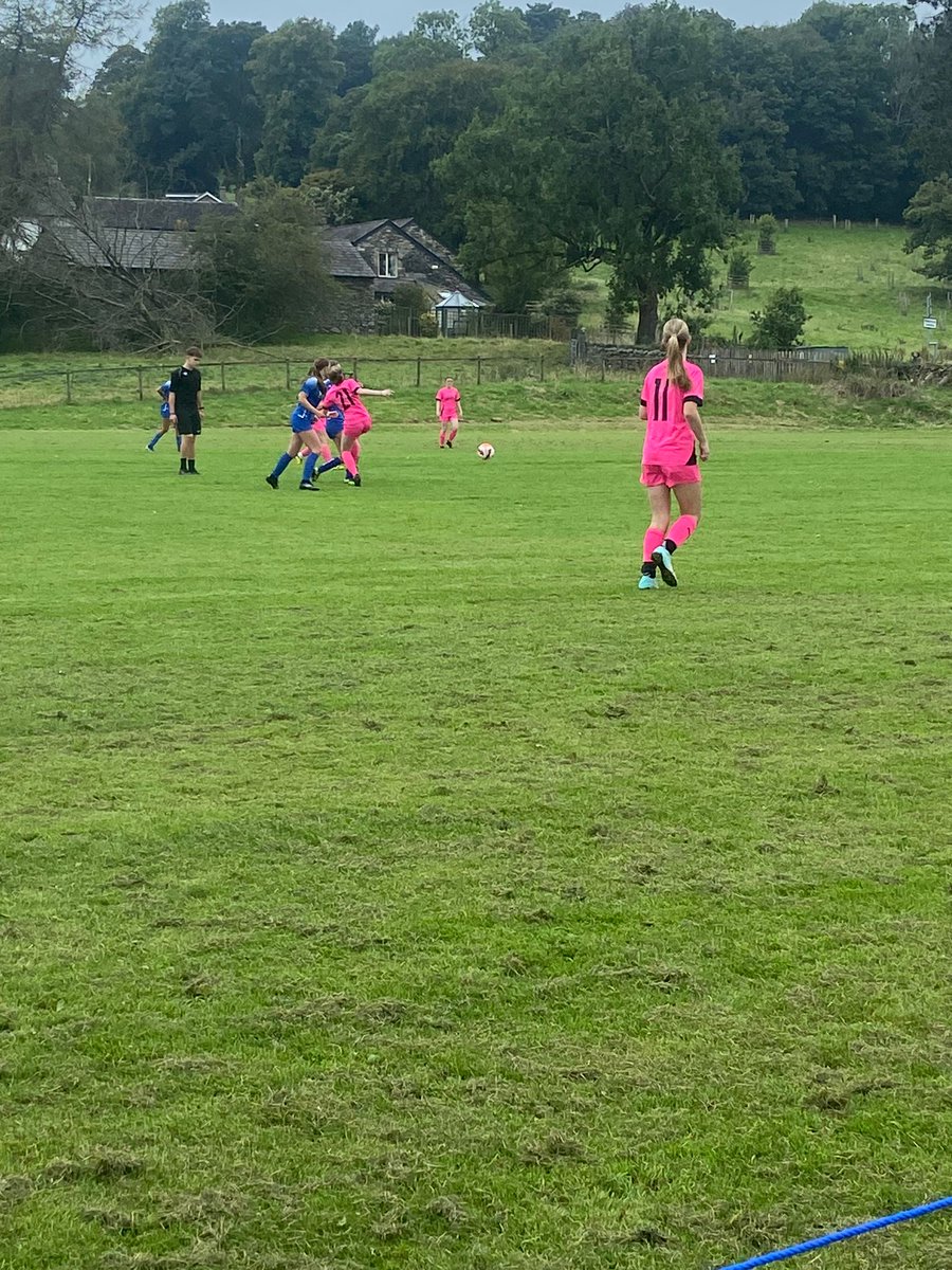 EuxtonGirlsFC's tweet photo. U16 West in a trip north in their opening game, Thankyou to @uksolicitors Marsden Rawsthorne for their kind sponsorship of the team!! #TheseGirlsCan #WeAreEuxtonGirls https://t.co/ApTVg0OXCS
