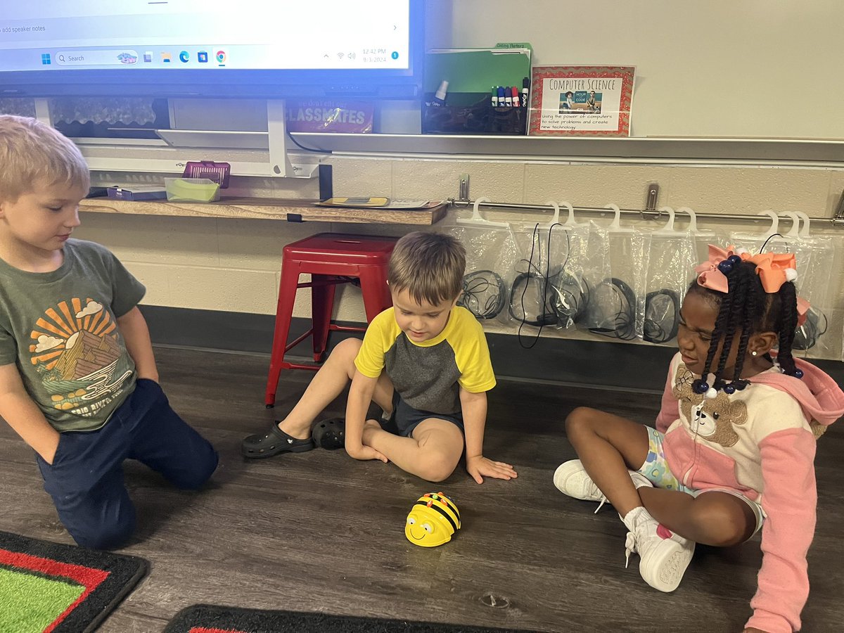 Emily Arnold (@msarnold_mbe) on Twitter photo Pre-K are programmers too! Learning about computer programming and coding with Beebots. <a href="/HumbleISD_DDI/">Humble ISD DDI</a> <a href="/HumbleISD_MBE/">Maplebrook Elem</a> <a href="/HumbleISD/">Humble ISD</a> #mbeisfamily #shinethelight Pre-K are programmers too! Learning about computer programming and coding with Beebots. <a href="/HumbleISD_DDI/">Humble ISD DDI</a> <a href="/HumbleISD_MBE/">Maplebrook Elem</a> <a href="/HumbleISD/">Humble ISD</a> #mbeisfamily #shinethelight