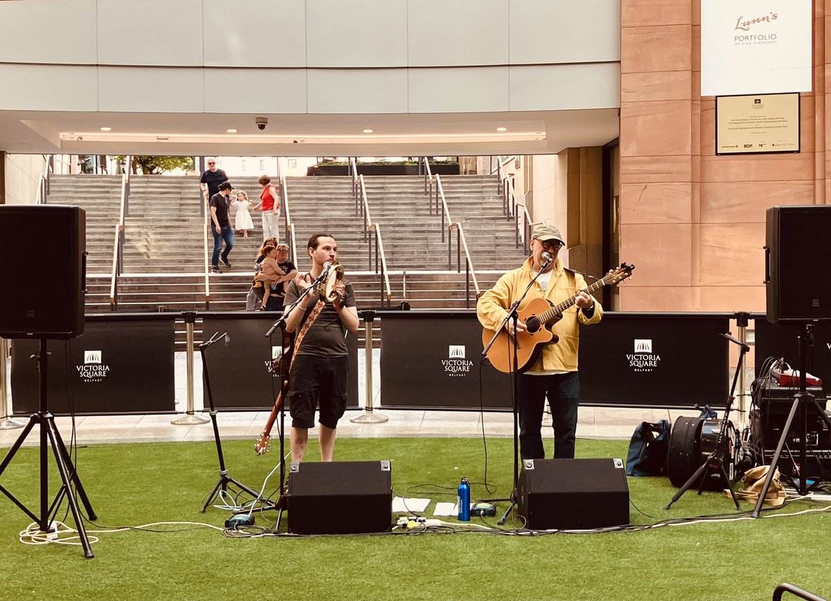They let me out of the OYC to help out with some performances in Victoria Square yesterday to raise money for the very worthy youth projects in the Oh Yeah Music Centre. 🎛🎚