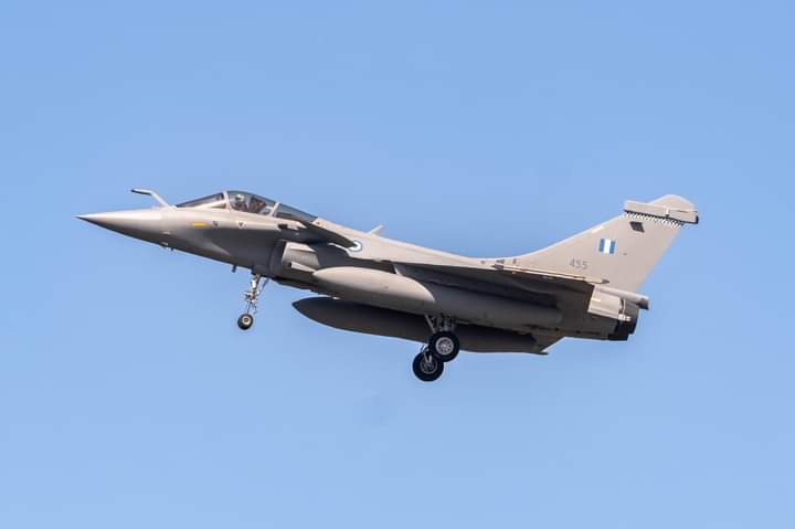 e_amyna's tweet image. Το 20ο Α/Φ Rafale EG (s/n 455) σε δοκιμαστική πτήση στο Bordeaux εν αναμονή παράδοσης στην 332 Μοίρα εντός μηνός. 
📸 William Josse