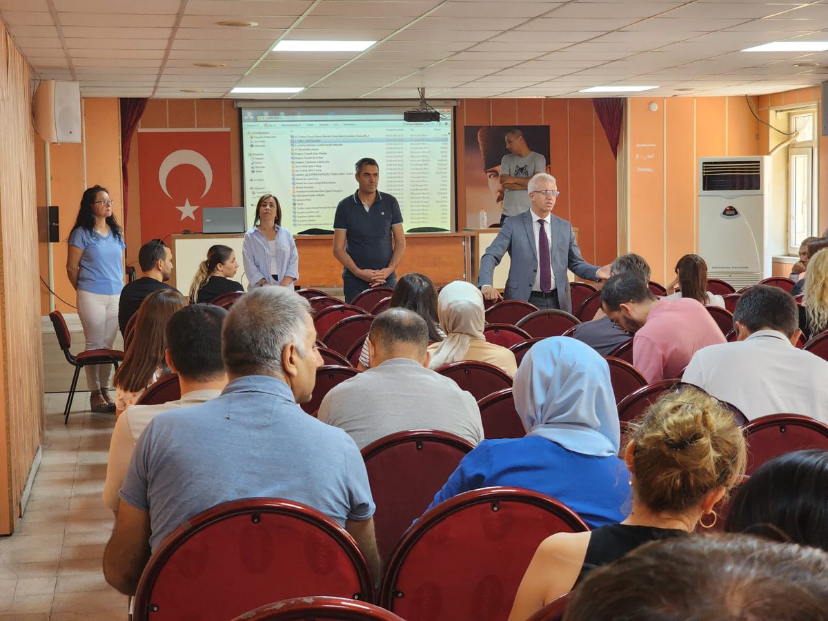 Türkiye Yüzyılı Maarif Modeli Eğitim Programını izlemek ve değerlendirmek üzere Bakanlık Başmüfettişi Sn. Mehmet Kiraz okulumuzu ziyaret etmiştir. 
<a href="/tcmeb/">Millî Eğitim Bakanlığı</a>
<a href="/Yusuf__Tekin/">Yusuf Tekin</a>
<a href="/ahpehlivan53/">Ali Hamza Pehlivan</a>
<a href="/fazilet_durmus/">Fazilet Öğretmen 🇹🇷</a>
<a href="/MersinMEM/">Mersin İl Millî Eğitim Müdürlüğü</a>
<a href="/MersinMesleki/">MERSİN MESLEKİ EĞİTİM</a>
<a href="/c_kaymakaml/">T.C Akdeniz Kaymakamlığı</a>
<a href="/AkdenizilceMem/">Akdeniz İlçe Milli Eğitim Müdürlüğü</a>