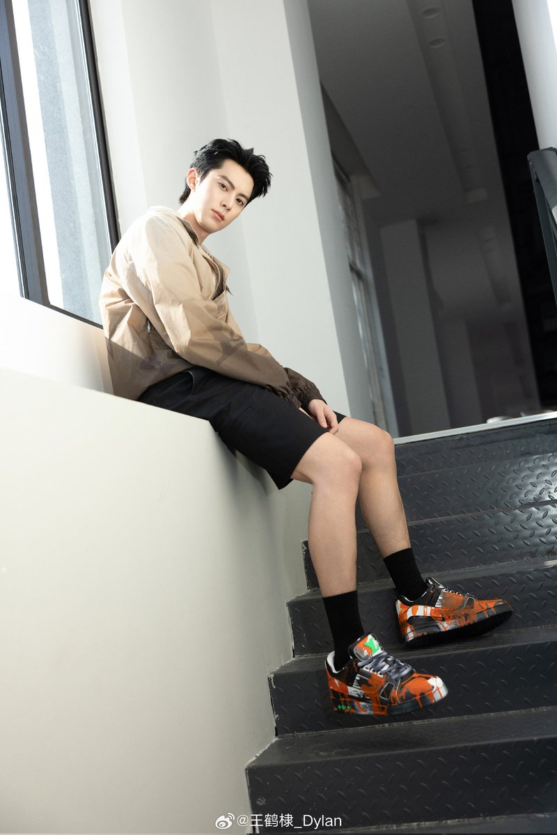 [05.09.24] #DylanWang 👑 Actualización de Weibo

"Colores de principios de otoño 🍂"

©️®️📸 王鹤棣_Dylan / Yuedilatam

#DyShen #YueDi #OnlyForLove #ShiYan#GuardiansoftheDafeng #XuQiAn#UnchainedLove #XiaoDuo
#YouthInTheFlamesOfWar #ChengJiaShu #CangLangJue