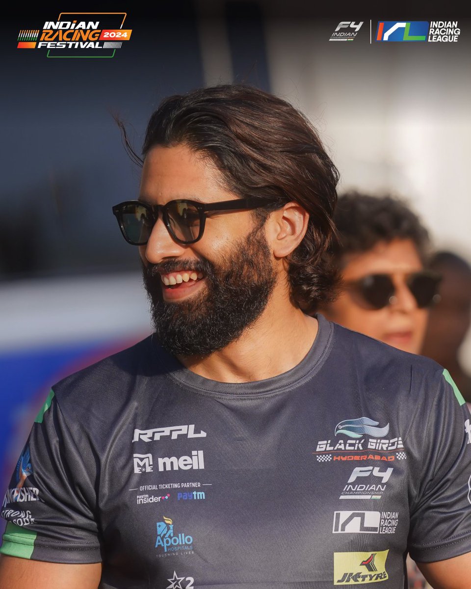 ChayAkkineniFc's tweet photo. Yuva Samrat @chay_akkineni stylish clicks from #IndianRacingLeague! 📸🏎️
#NagaChaitanya #Formula4 #IndianRacingFestival #F4IC #HyderabadBlackBirds https://t.co/4v7aXEuw9m
