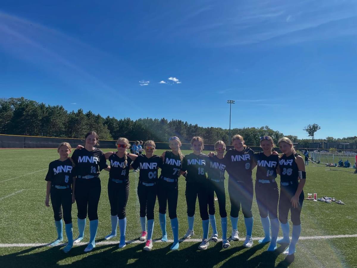 MNR 14u is having fun, and getting the W’s!  They went 3-0 in pool play yesterday at the S&amp;C Woodside tournament! Next up is bracket play, today at 12:45 pm against Midwest Speed 14u Gold. Catch them live on Game Changer! #mnroyals