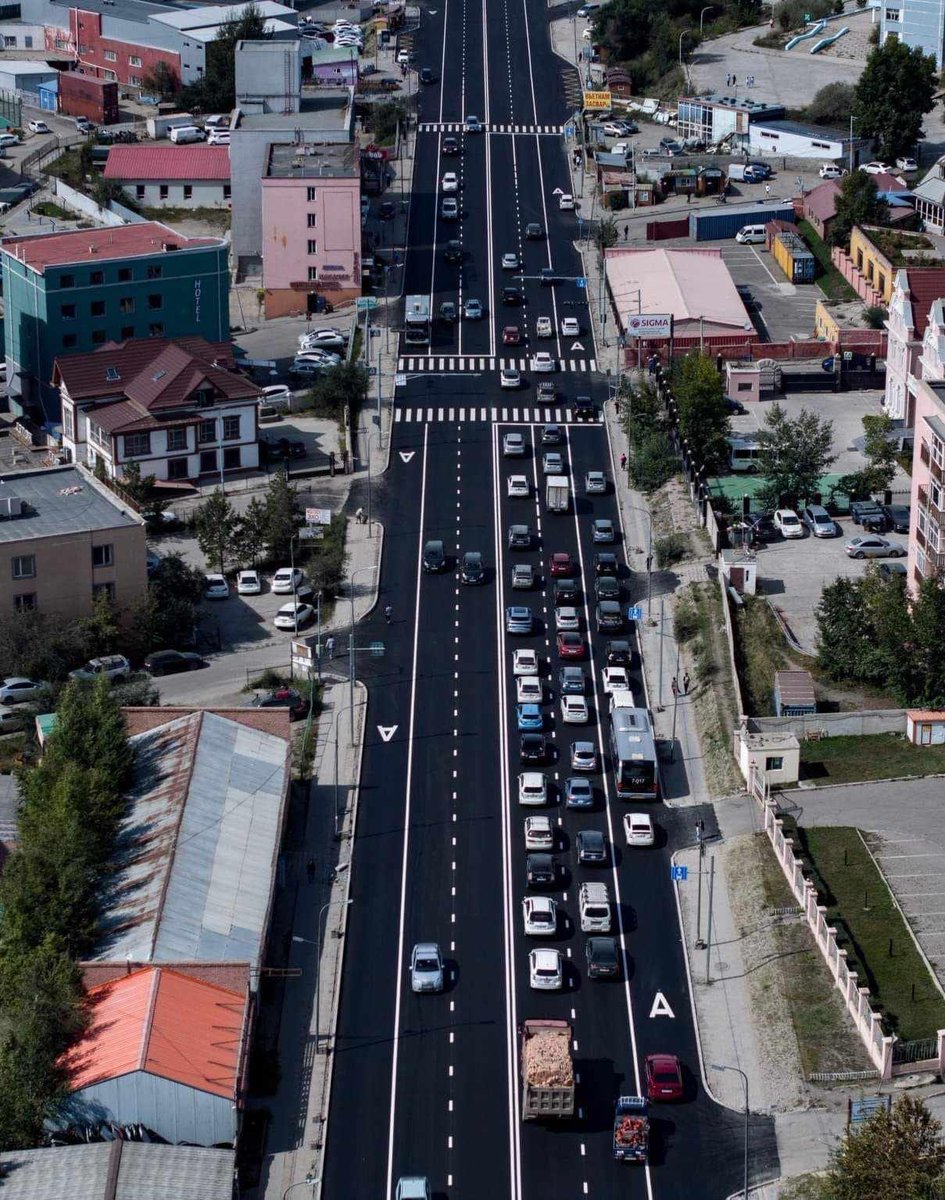 Сансарын тойргоос Хил хамгаалахын уулзвар хүртэлх замын хөдөлгөөнийг нээжээ 👏👏👏 <a href="/KhNyambaatar/">Х.Нямбаатар</a> замыг бол үнэн шуурхай хйиж байна даа! Үнэхээр магтмаар байна