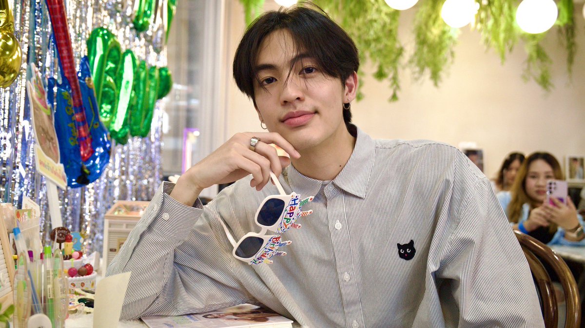 bbenlk's tweet image. ขอบคุณทุกคนสำหรับโปรเจ็คน่ารักๆที่ตั่งใจจัดกันให้ด้วยนะค้าบ วันนี้ผมดีใจมากเลยค้าบที่ได้ไปตามเก็บโปรเจ็ควันเกิดเป็นปีที่สอง ผมหวังว่าจะได้ไปตามเก็บโปรเจ็คด้วยกันอีกในปีถัดๆไปด้วยนะค้าบบ🫶🏻🫶🏻 #HBDtoBEN23rd