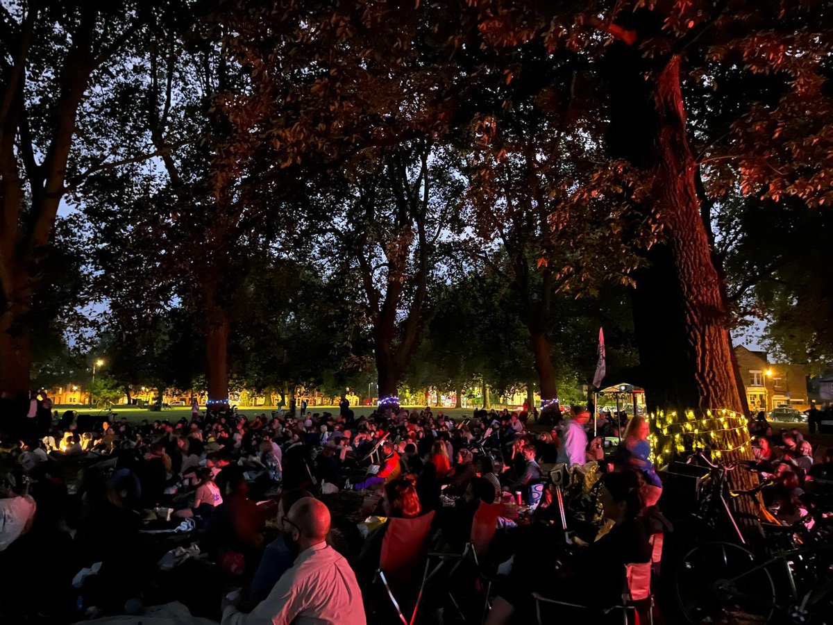 MillfieldsUG's tweet image. Wonderful night at the Tree Circle Cinema with family dance sessions, a film for families, Robot Dreams, and a serious film about the fight against Monsanto and the efforts by communities around the world to save our seeds. Brilliant. And it didn’t rain!!