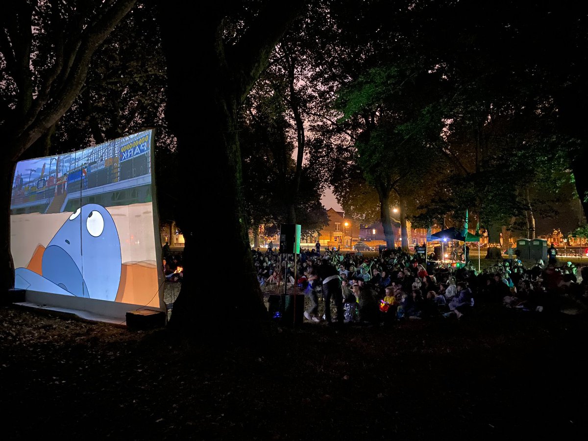 MillfieldsUG's tweet image. Wonderful night at the Tree Circle Cinema with family dance sessions, a film for families, Robot Dreams, and a serious film about the fight against Monsanto and the efforts by communities around the world to save our seeds. Brilliant. And it didn’t rain!!