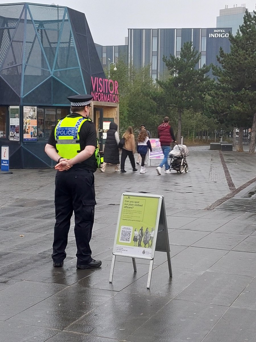 British Transport Police tweet media