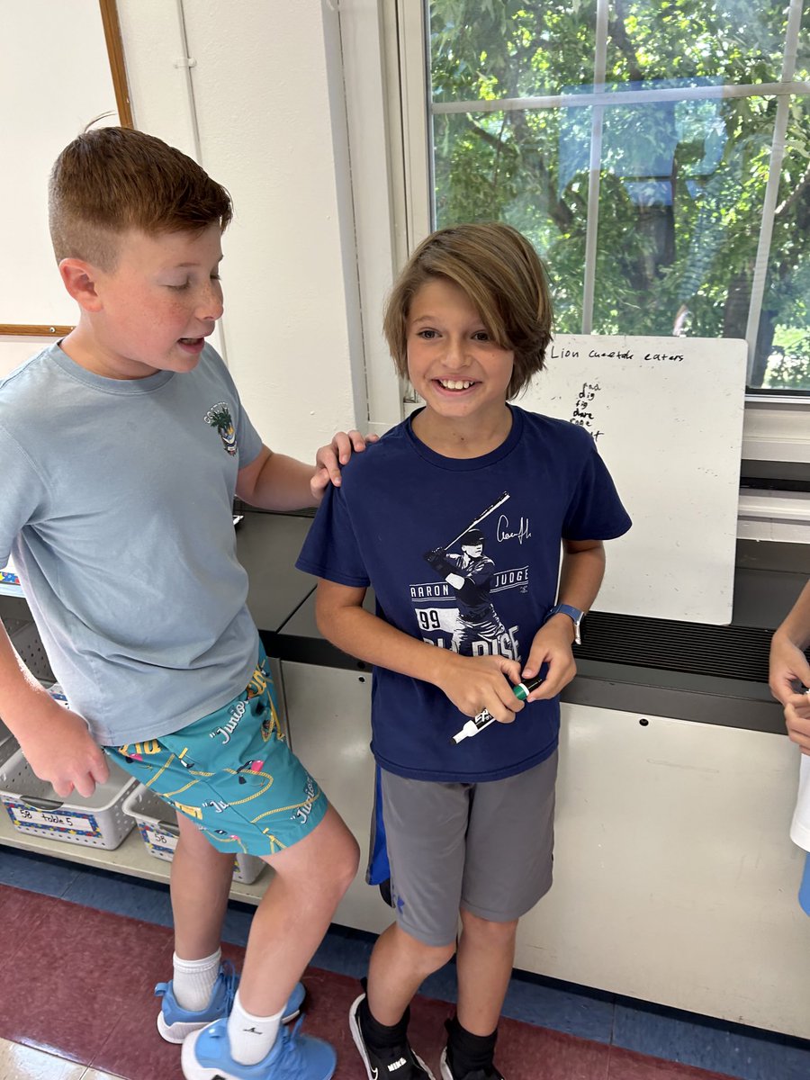 We are up and moving! Whiteboards for the win. @centrales1 ⁦<a href="/HaddonSchools/">Haddonfield Schools</a>⁩