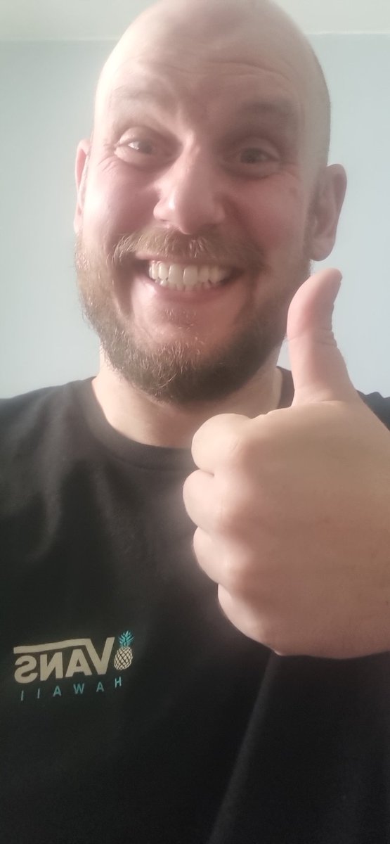 Hi everyone, you might remember me, your old pal, ImYourBluff. 

I thought we could get together this afternoon, live on Twitch dot com and play some cards on the Internet, just like the good ol' days. 

My bins are empty but my belly is full (of KFC). Live in an hour or so ❤️