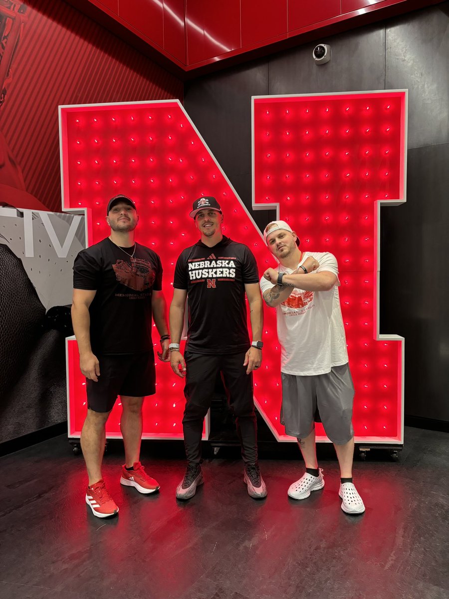 Alex_DiMichele's tweet image. “There is no place like NEBRASKA”

#GBR #F4E 🌽🏈☠️