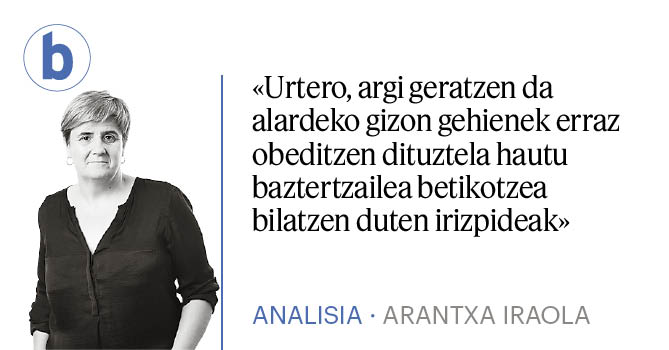 ✍🏽 'Gizon obedienteak', <a href="/ArantxaIraolaAl/">Arantxa Iraola</a>-ren #Analisia Hondarribiko alardearen inguruan. 
berria.eus/euskal-herria/…