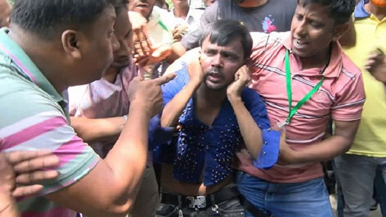 হিরো আলমকে মারধর, কান ধরে করানো হলো উঠবস