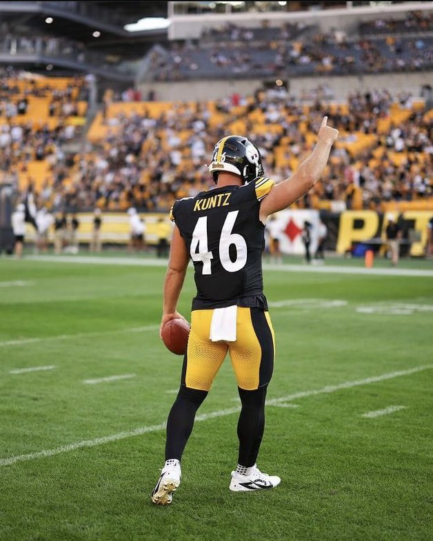Good luck to our guy <a href="/ckuntz24/">Christian Kuntz</a> in his season opener today ⚫️🟡

#HereWeGo